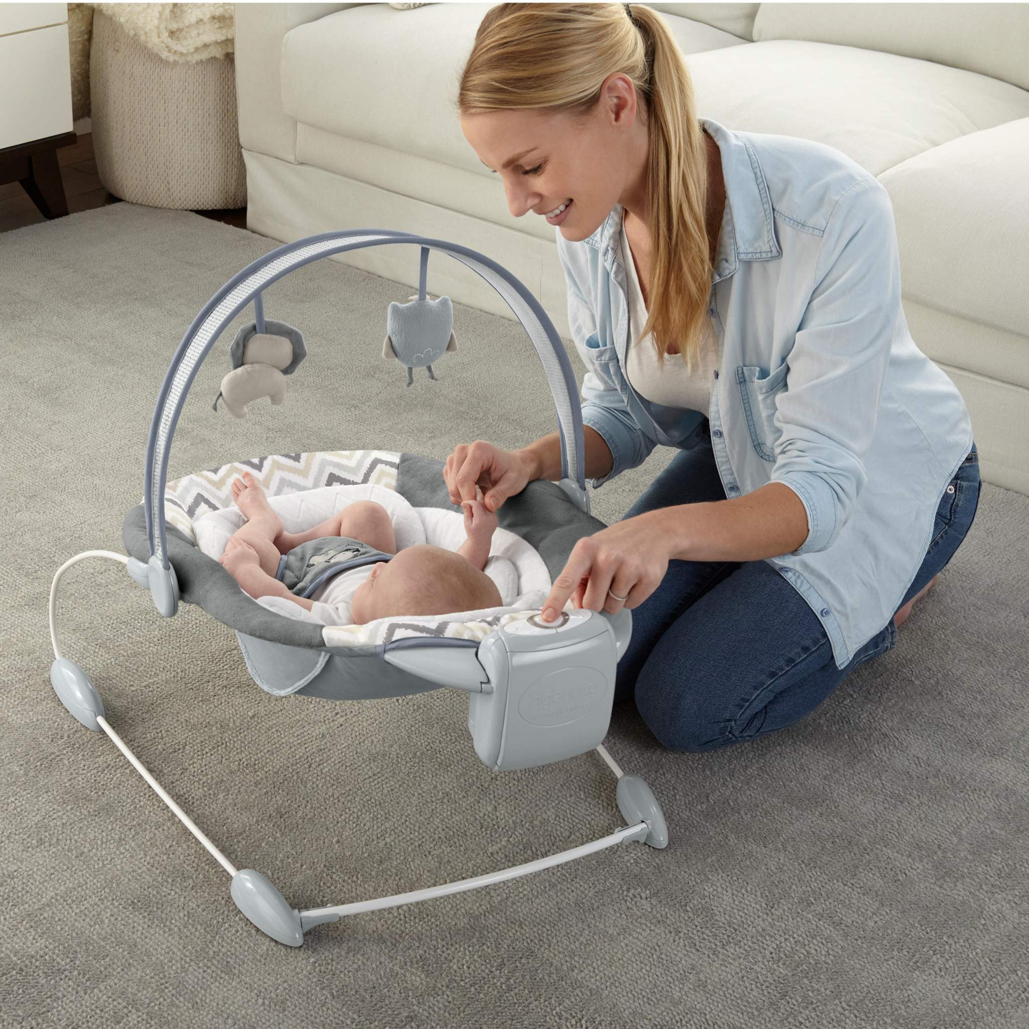 SmartBounce Automatic Bouncer - Braden with 2-speed settings and plush fabrics for infants.