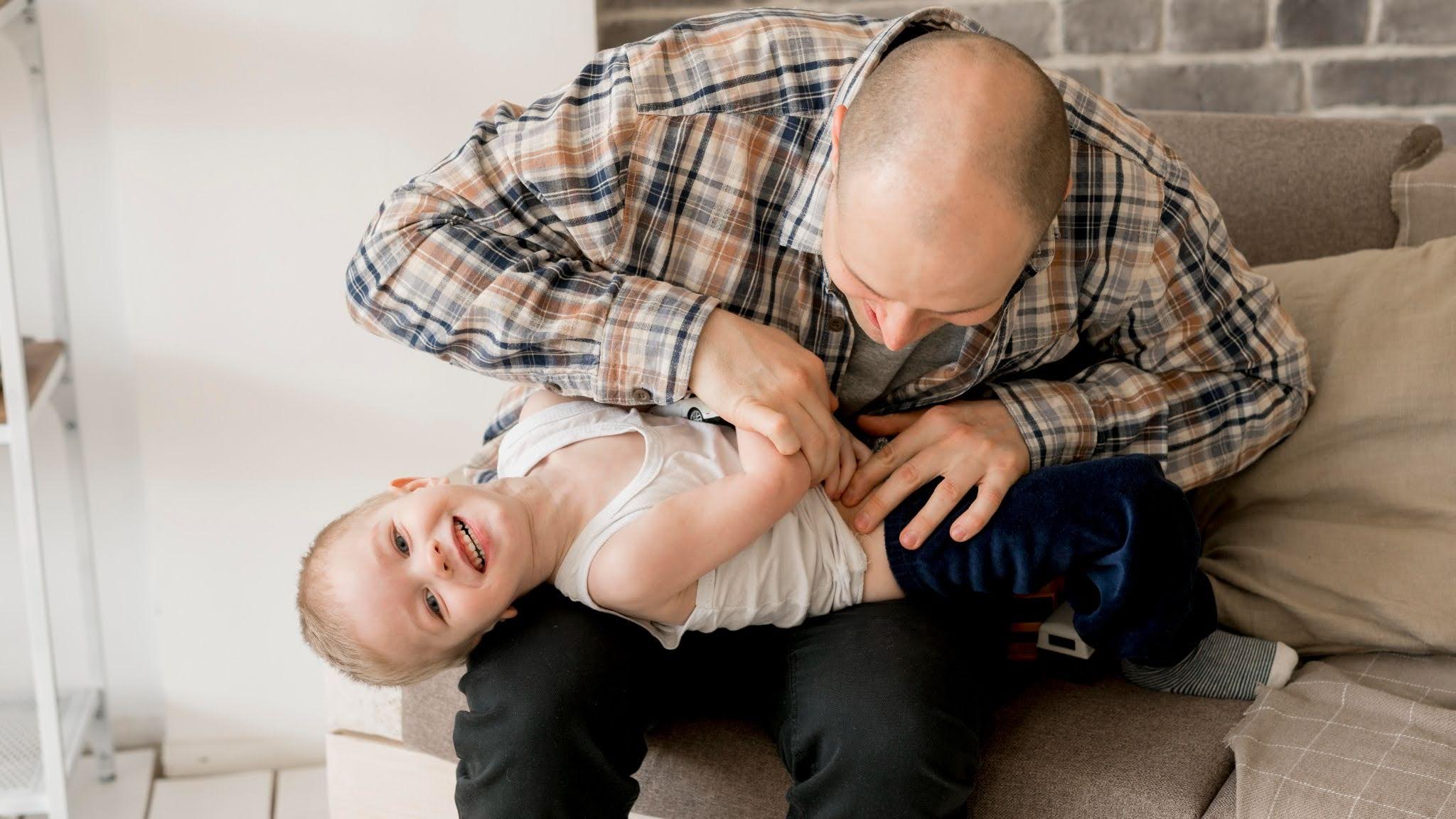 What Causes Baby Acne? Signs, Duration & Care