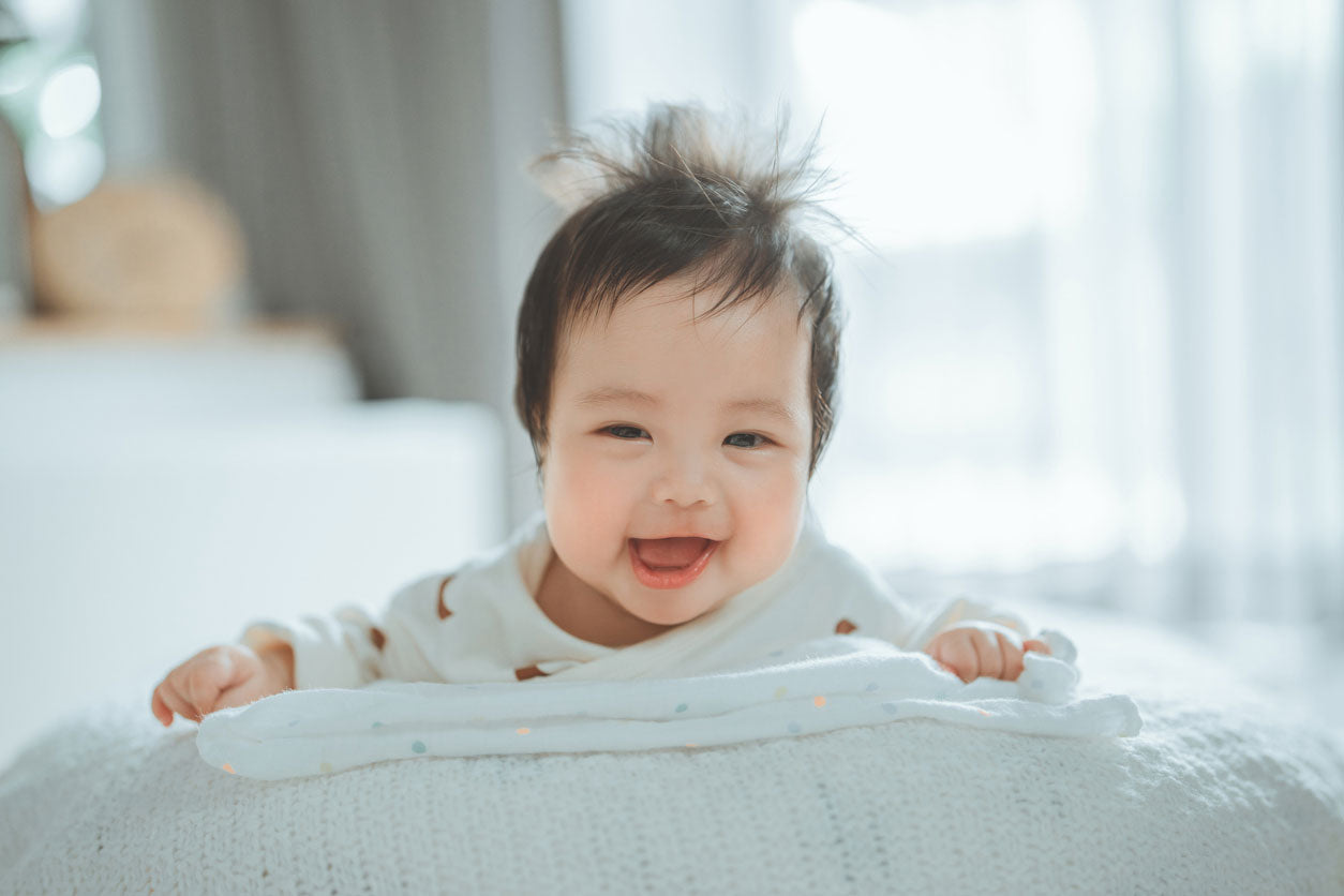 7 Milestones Every Baby Should Hit Before Their First Birthday