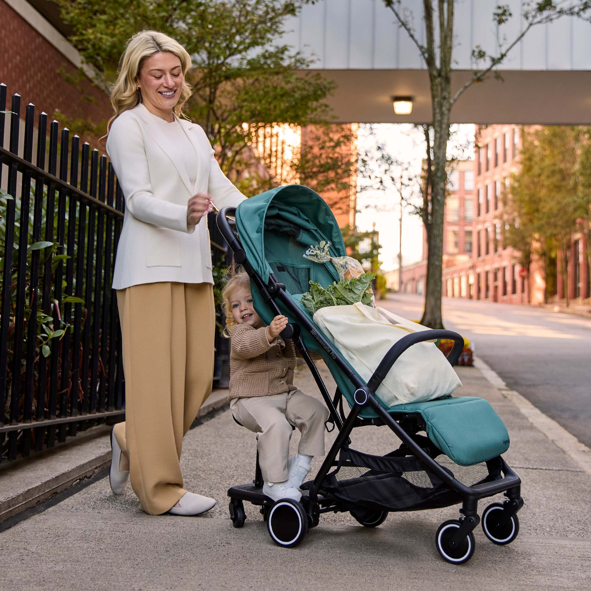 3DTravelMate Pro Compact Stroller for ages 6-60 months, lightweight and easy to clean