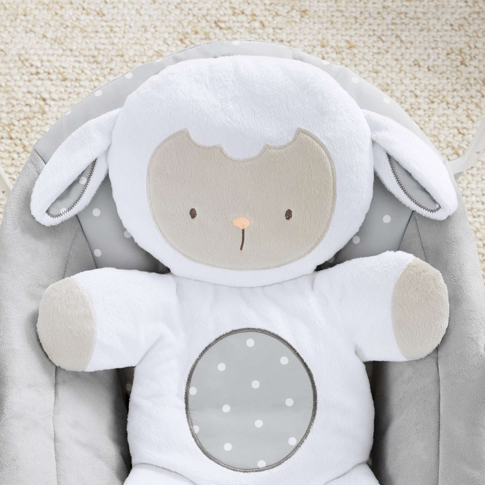 comfort 2 go portable swing - cuddle lamb