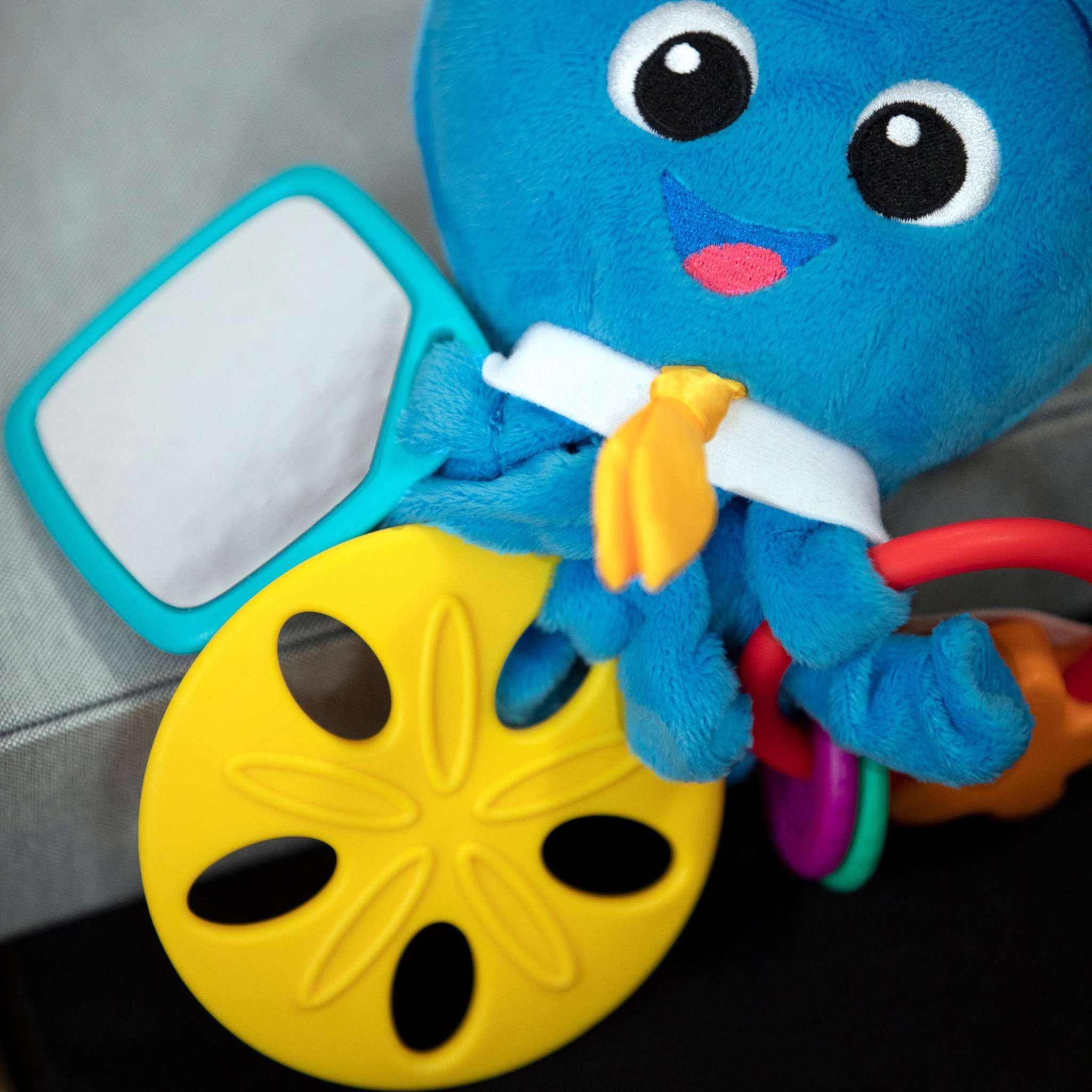 Baby Einstein plush octopus clip-on stroller activity toy for babies