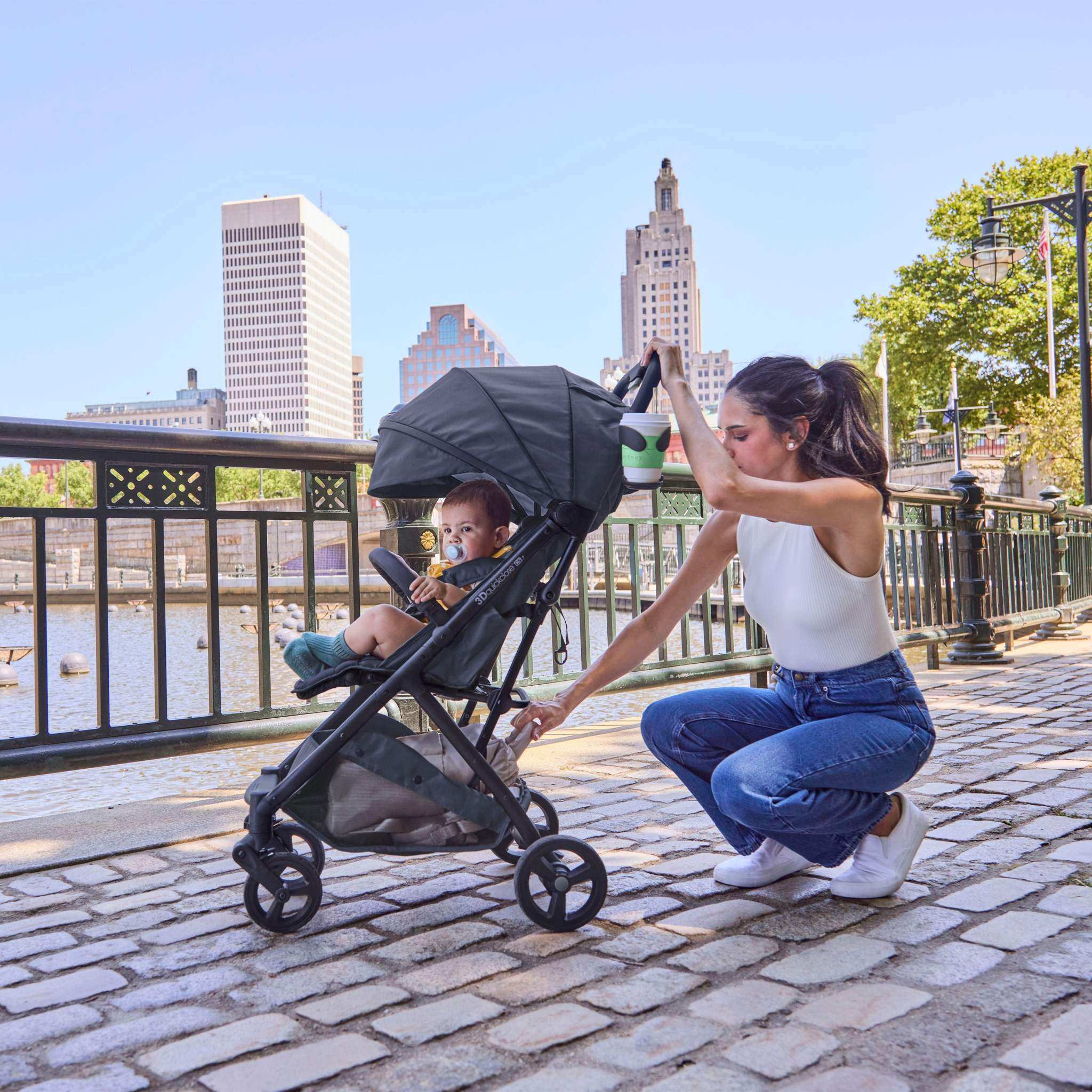 Ingenuity 3Dquickclose CS+ compact fold stroller with oversized canopy and large storage basket