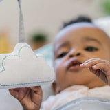 Ity by Ingenuity Bouncity Bounce Vibrating Deluxe Bouncer with plush headrest and removable toy bar for newborns